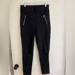 One 5 One Black Zip Pocket Legging